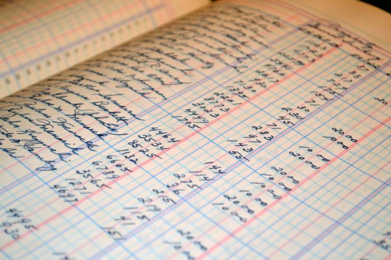 Чи потрібна ФОП книга обліку доходів у 2026 Зошит обліку і ручка - чи потрібна ФОП книга обліку доходів