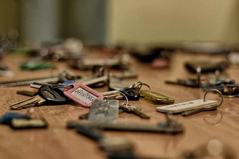 Який КВЕД для оренди квартири у 2026: ФОП чи фізособа і ліміти площі kved-dlya-orendy-kvartyry