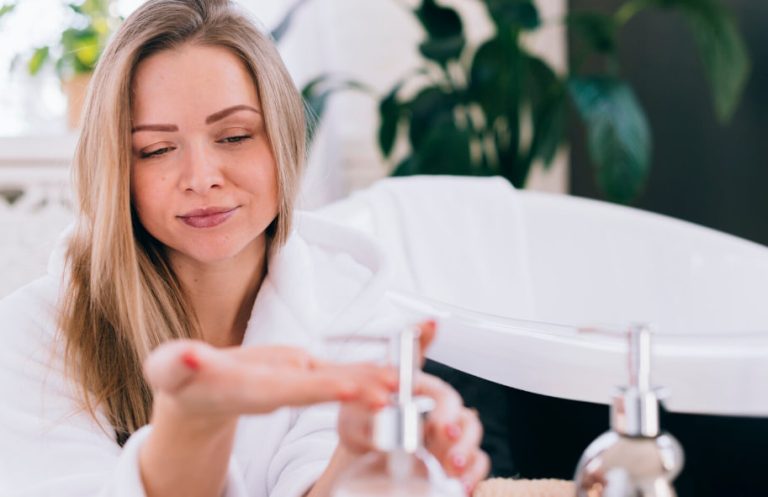 Спільні бренди й власні акценти: як влаштовані каталоги chernomor-cosmetics.ua та stilista.kyiv.ua